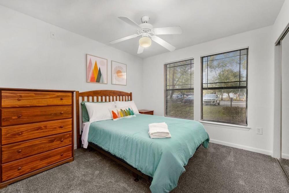 Family-friendly unit w patio